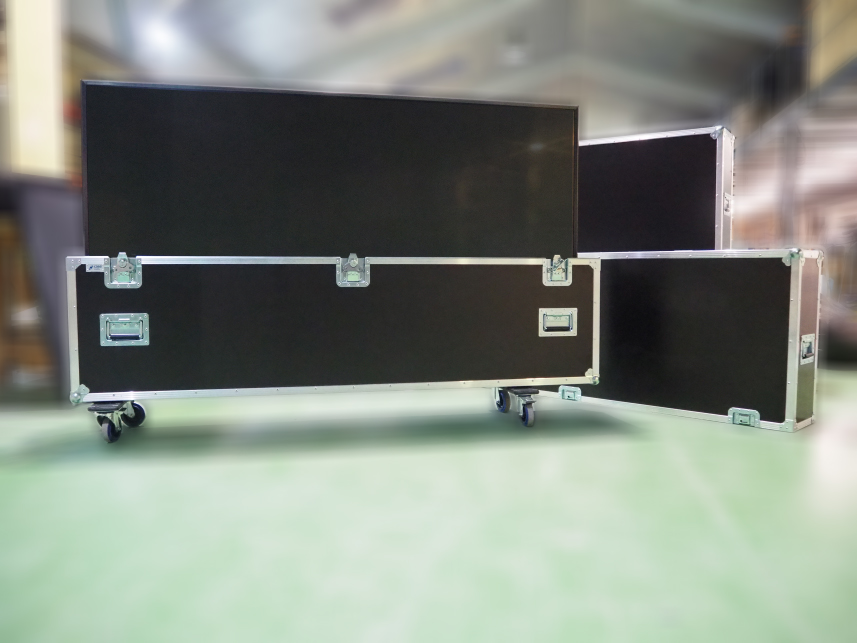 FLIGHTCASE POUR 2 ÉCRANS DE 86"